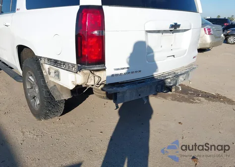 2020 Chevrolet Suburban 4Wd Lt z USA, uszkodzony, nr VIN 1GNSKHKC2LR222877